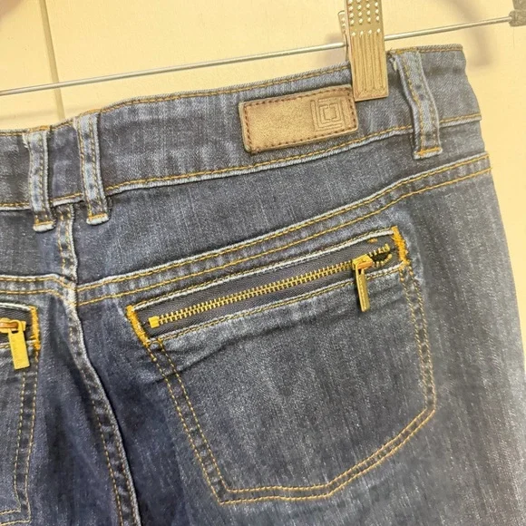 Liz Claiborne Stretch Straight Leg Jeans Size 10 Dark Wash Zip Pocket Denim - Picture 3 of 4